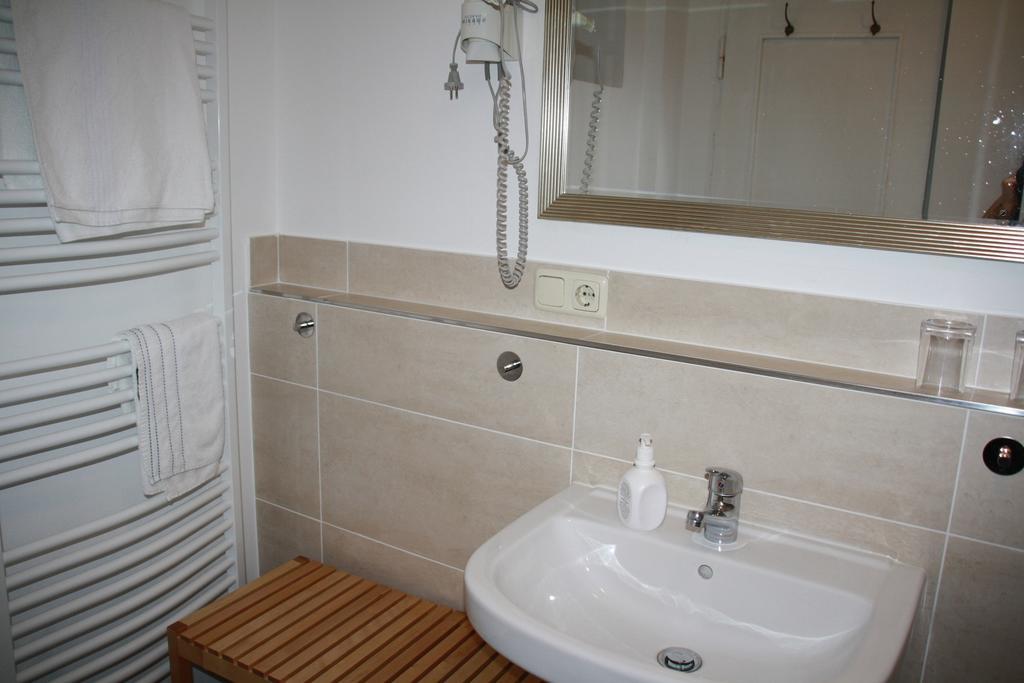 Gaestehaus Nicole Garmisch-Partenkirchen Habitación foto