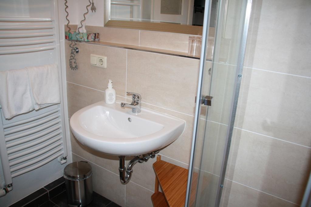 Gaestehaus Nicole Garmisch-Partenkirchen Habitación foto